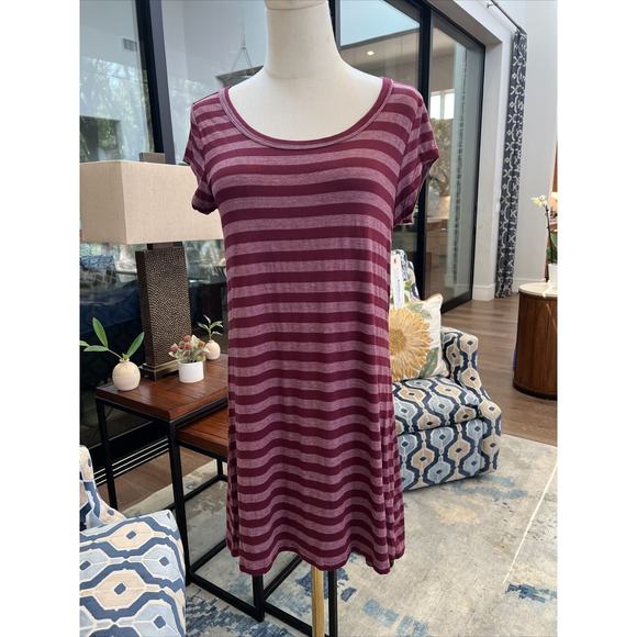 Billabong Juniors Sz Large Moon Shadow Tee Dress with Open Back Maroon Striped - Picture 2 of 6
